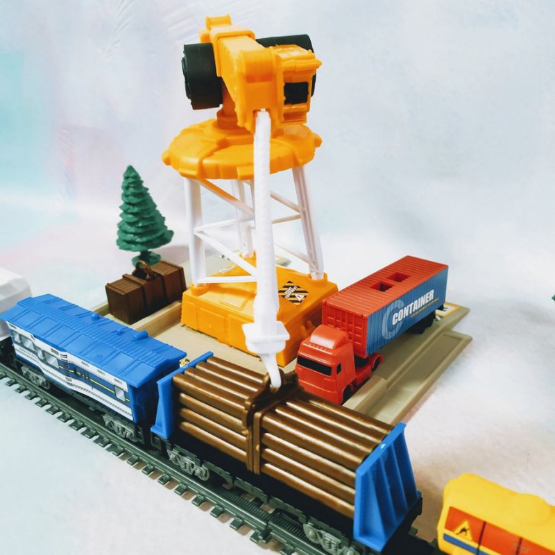 Дитяча залізниця з навантажувачем та нафтоналивною станцією Power Train (BSQ 2087)